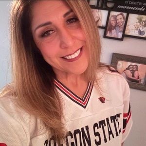 Meet your Posher, Angela